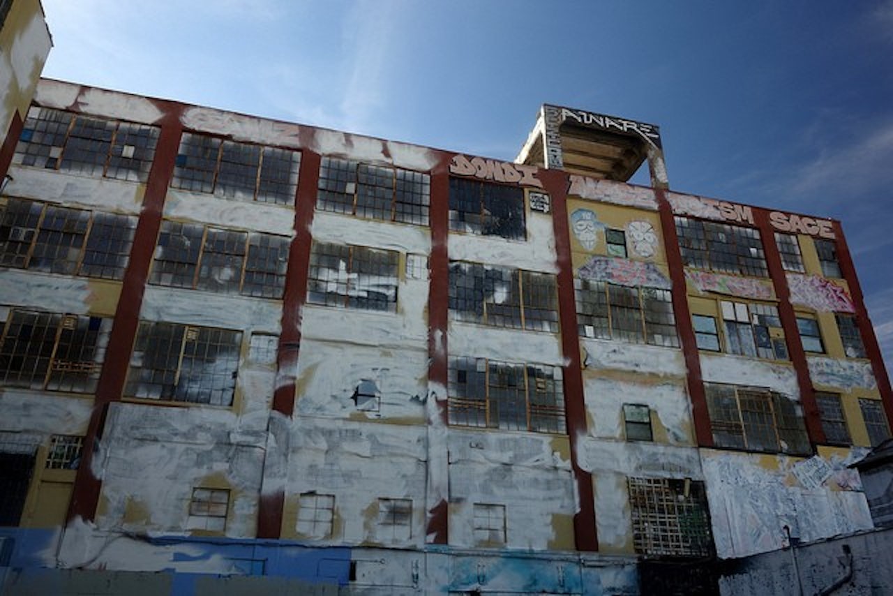 5Pointz after it had been whitewashed in 2013.