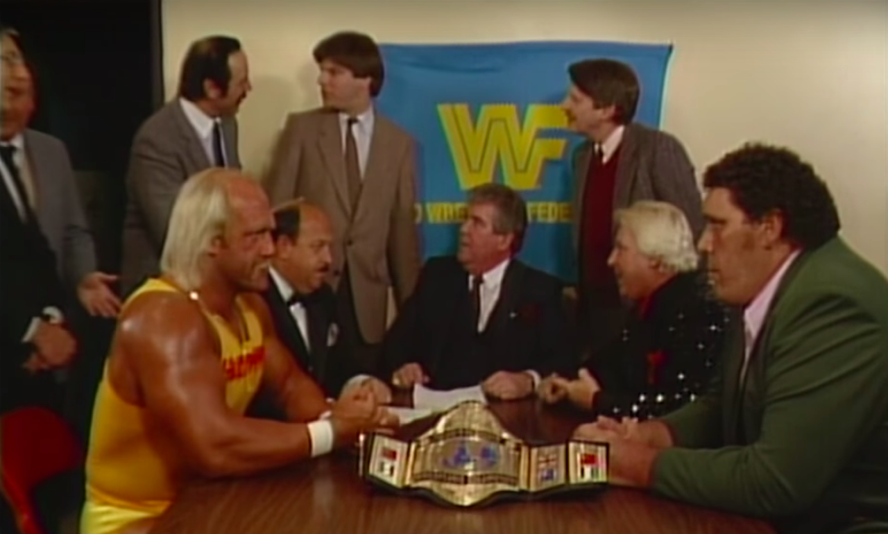 Andre and Hogan sign a contract for their ‘Wrestlemania III’ match.