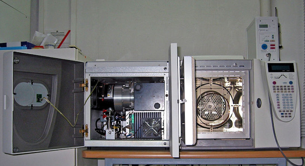 The guts of a gas chromatography/mass spectrometry machine, which separates an air sample into individual chemicals and analyzes them.