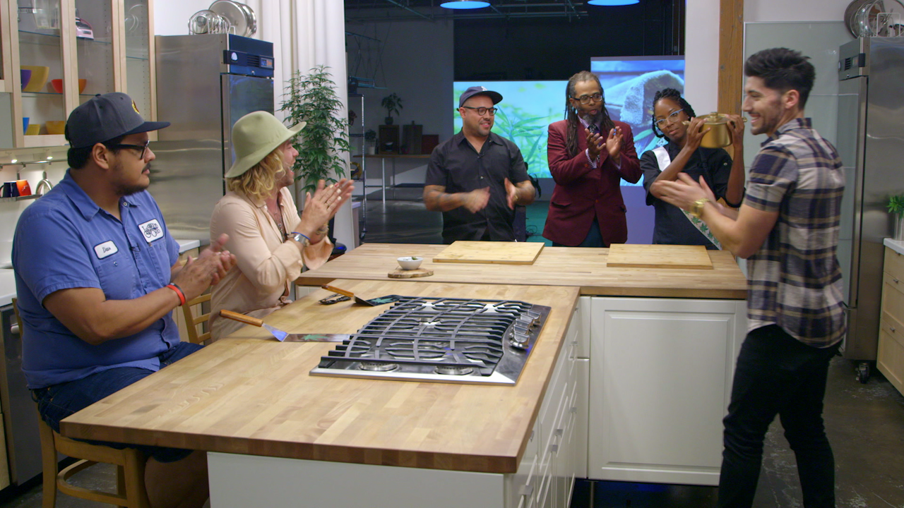 Guest judges, pictured on the left, prepare to score one of the dishes on Netflix's 'Cooking on High.'