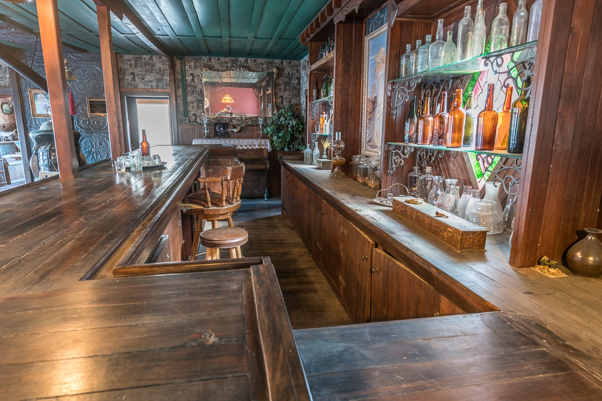 Cerro Gordo saloon