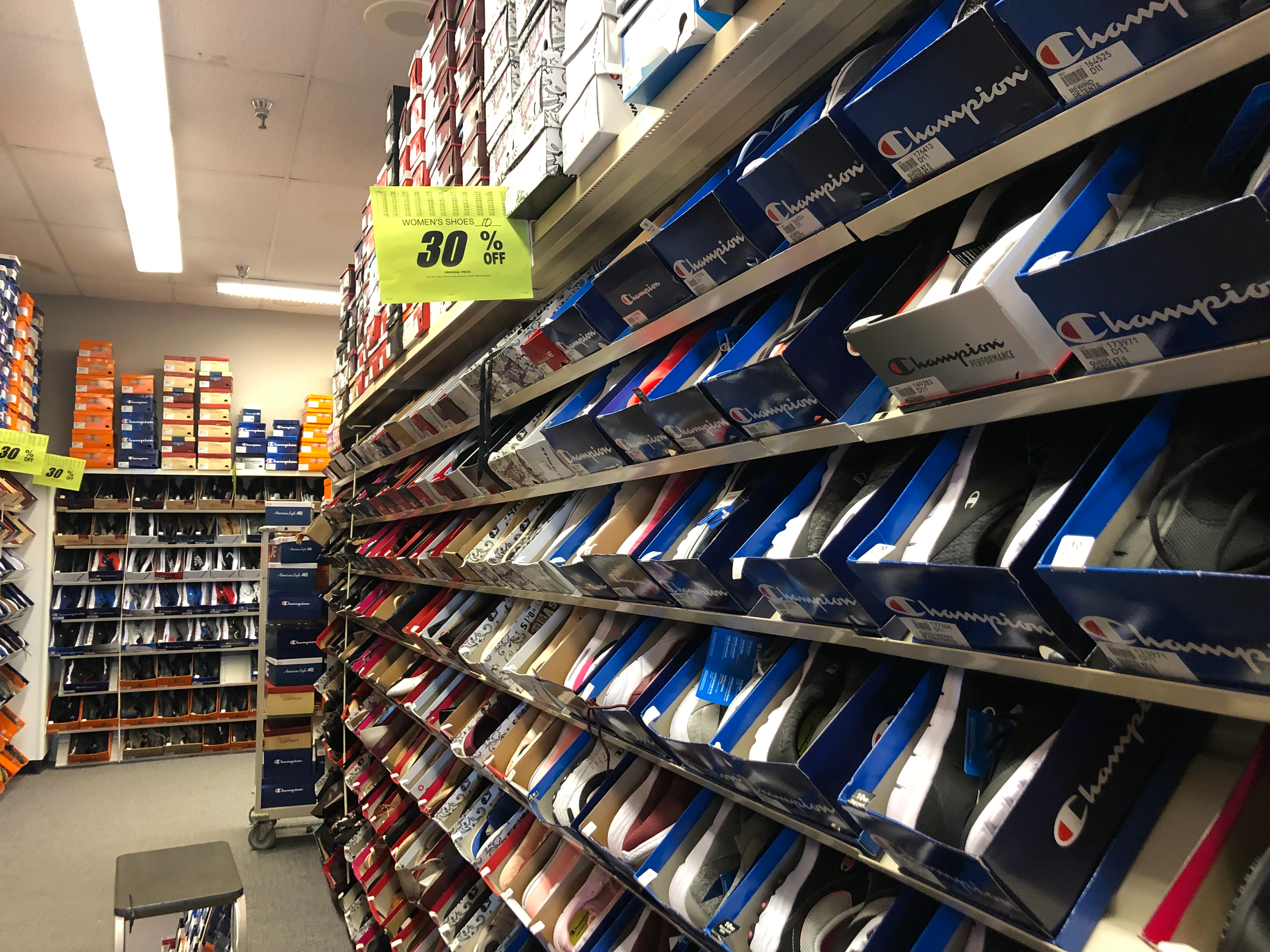 payless shoe store near my location