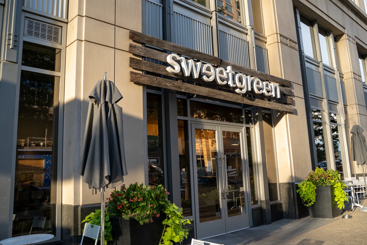 Sweetgreen reopens its Bethesda Row restaurant - WTOP News