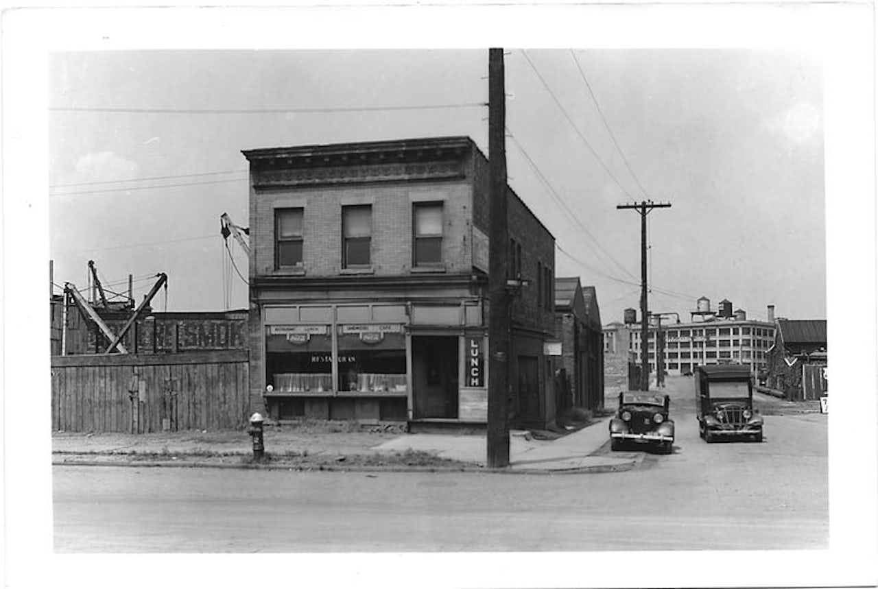 Borden Avenue at 27th Street in Queens.